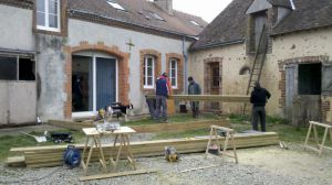 Réalisation d'une terrasse bois en acacias sur EPUISAY (41) avec rampe pour accès personne à mobilité réduite vendome loir et cher